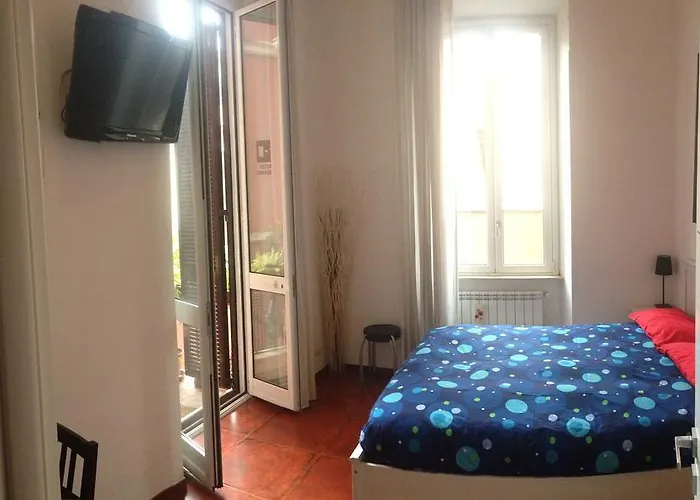 Alle Porte Del Colosseo Bed & Breakfast *